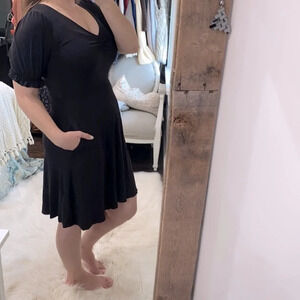 Boden black dress size 6L with pockets